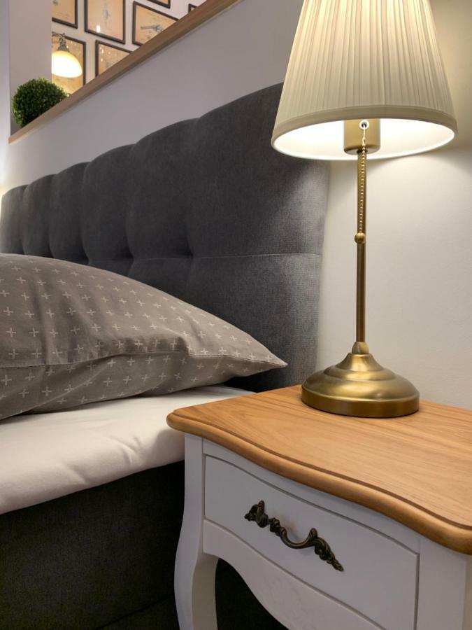 Frank Apartman Deluxe Villa เอ็กเกอร์ ภายนอก รูปภาพ